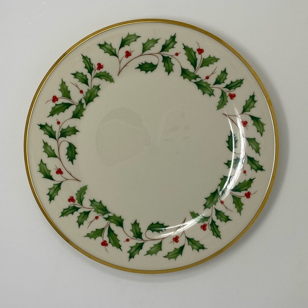 Dinner Plate Holiday by Lenox (set of 2)